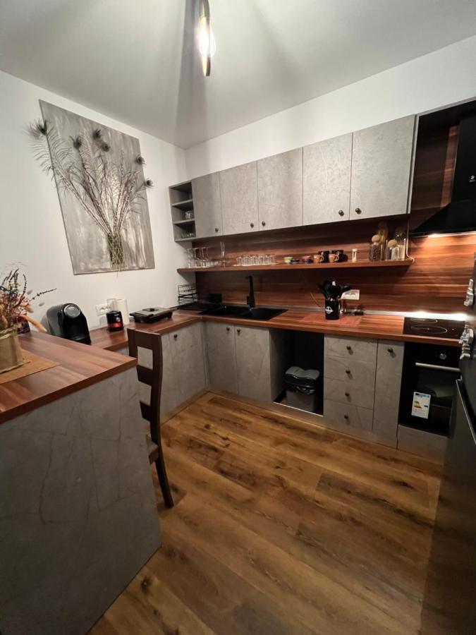 Zirkon City Rush Apartment Tirana Esterno foto