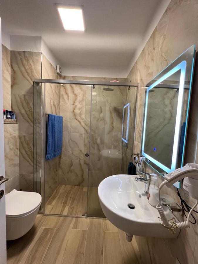 Zirkon City Rush Apartment Tirana Esterno foto